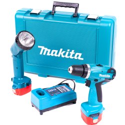 Makita 6271DWPLE Akku-Bohrschrauber Set + Akku-Lampe für 88,00 € (107,00 € Idealo) @Notebooksbilliger