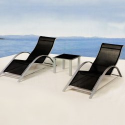 Ebay: Deuba24 2 Alu-Sonnenliegen + Glastisch für nur 89,95 Euro statt 119 Euro bei Idealo