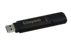 Kingston DT 4000 G2 Verschlüsselte USB-Stick 3.0 mit FIPS 140-2 Level 3 Validierung 32 GB für 38,89 € (124,19 € Idealo) @Amazon