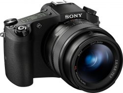 Amazon: Sony DSC-RX10 Premium Bridge Kamera für nur 529 Euro statt 599 Euro bei Idealo