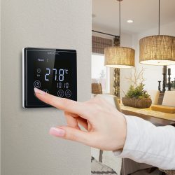 Amazon: 4 Stück WELQUIC Smart Thermostate mit Touchscreen mit Gutschein für nur 59,99 Euro statt 89,99 Euro